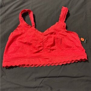 NWT Torrid Vibrant Magenta Lace Bralette